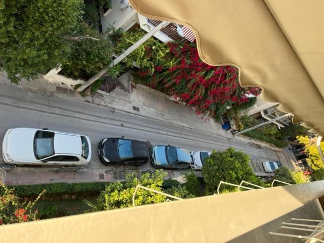 Spacious And Sunny Appartment In Cholargos Athen Exterior foto